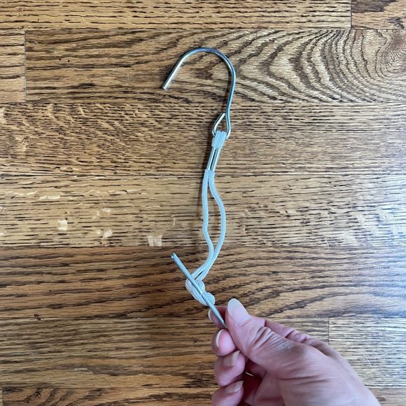 29 x white patternmaking pattern hooks w/ white cords (O/S) - Picture 7 of 12